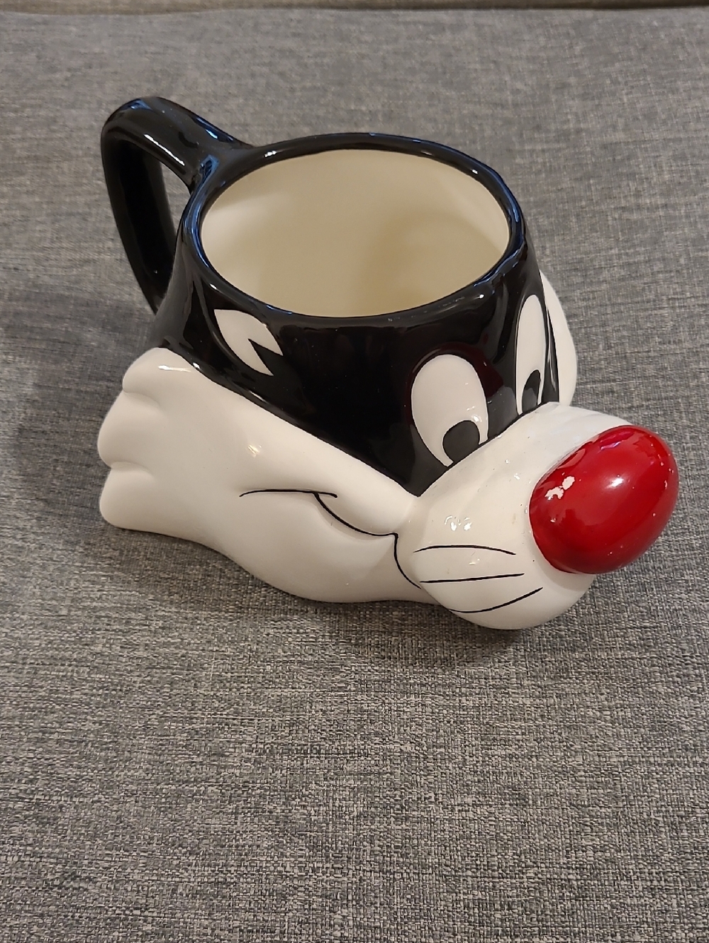 Warner Brothers Sylvester The Cat Mug